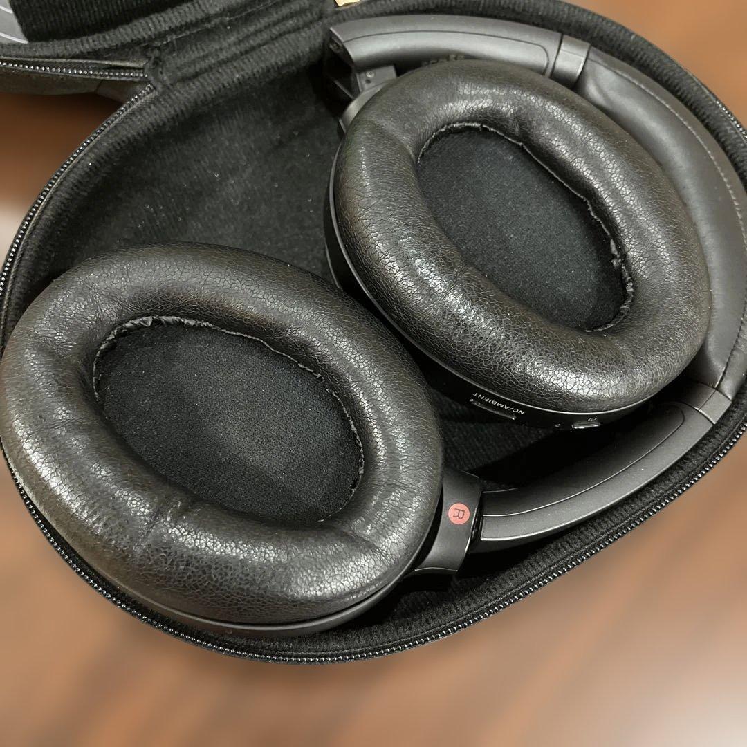 SONY ワイヤレスヘッドホン ケース付き WH-1000XM3