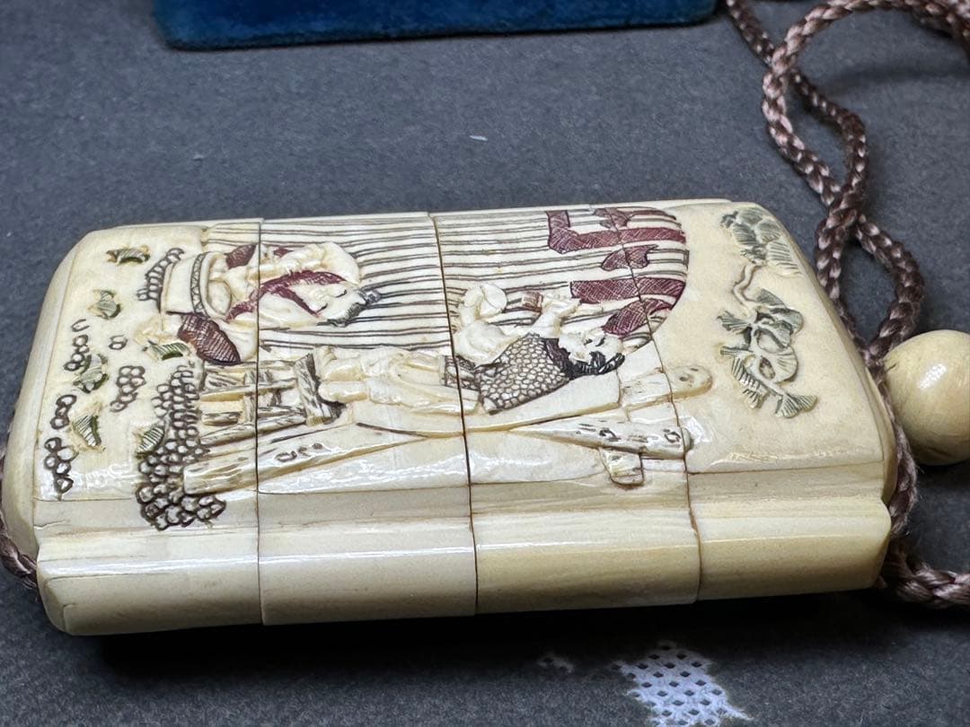 極上　印籠　根付　天然素材　置物　古美術品　 細密細工　骨董　アンティーク