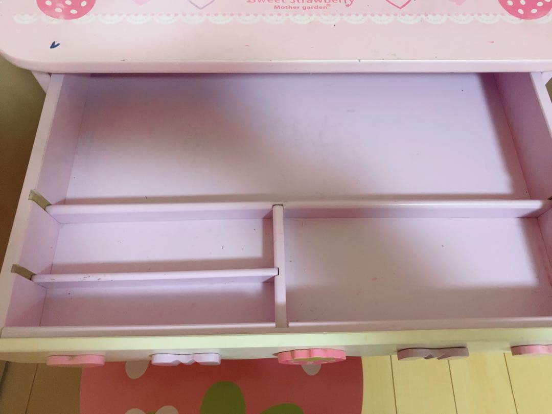 マザーガーデン いちごのデスク