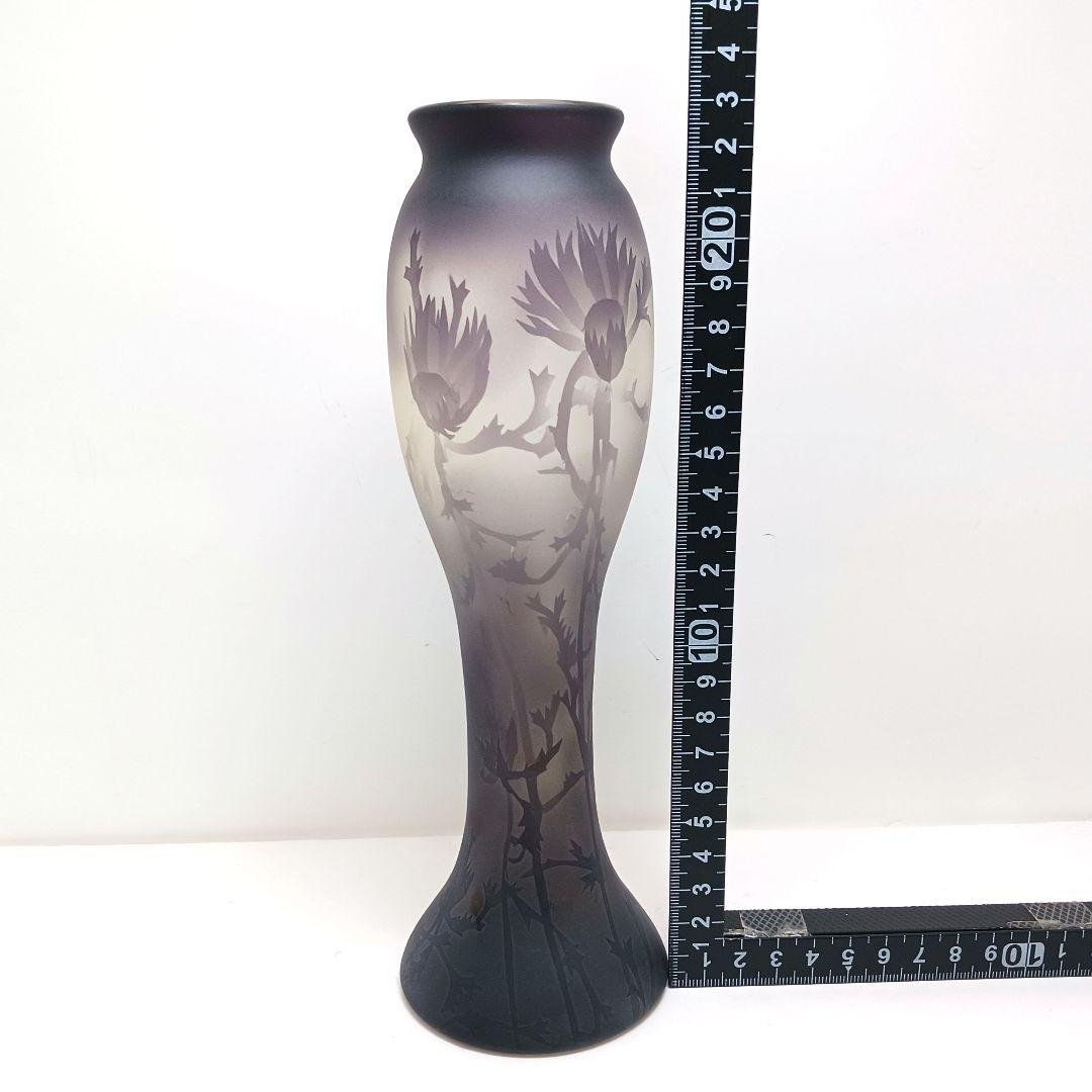 Y3279-1 ガレ風 被せガラス 花文花瓶 高さ23㎝　 　ten