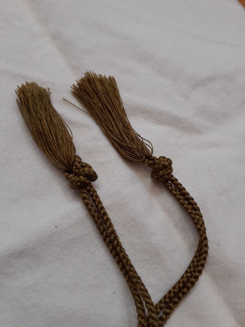 ヨーガンレール革製シルクコード小物入れ