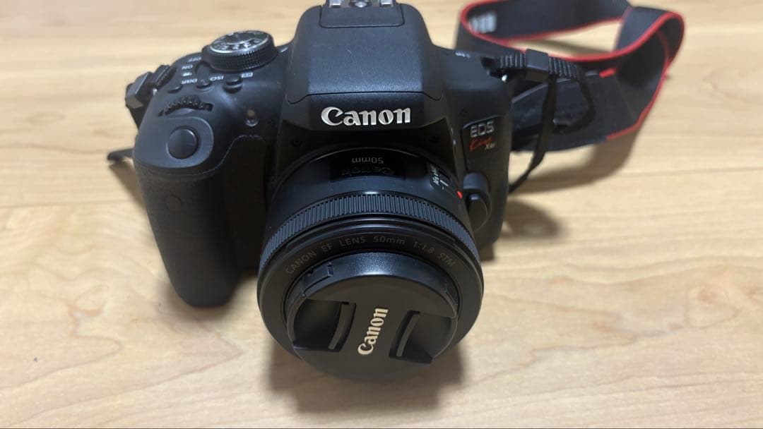 Canon EOS Kiss X8i デジタル一眼レフカメラ　レンズセット