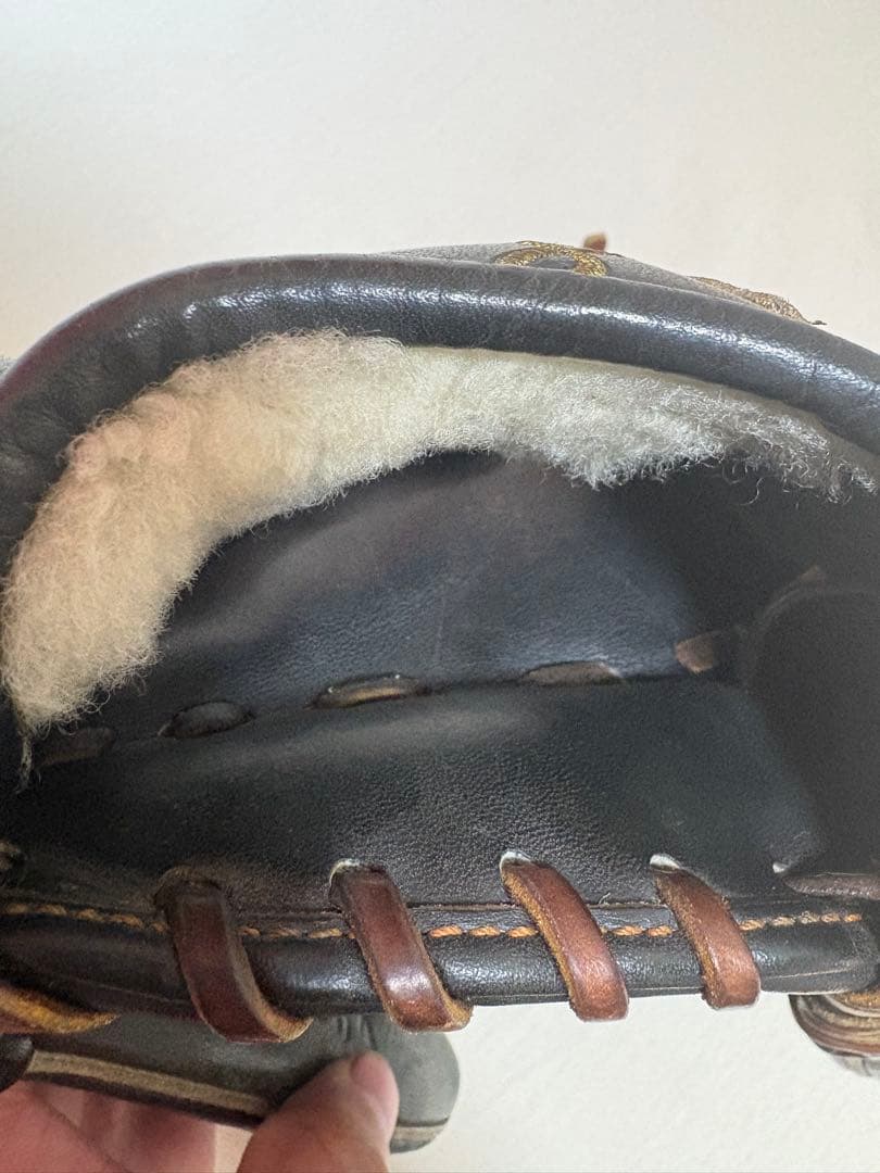 ZETT 中村奨吾実使用　グローブ