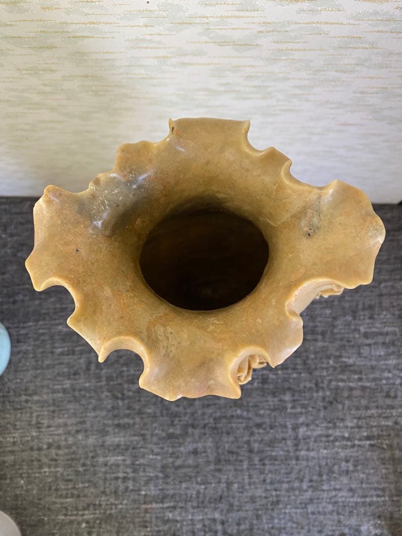 中国石細工　花瓶フラワーベース　花彫刻　アンティーク　美術品