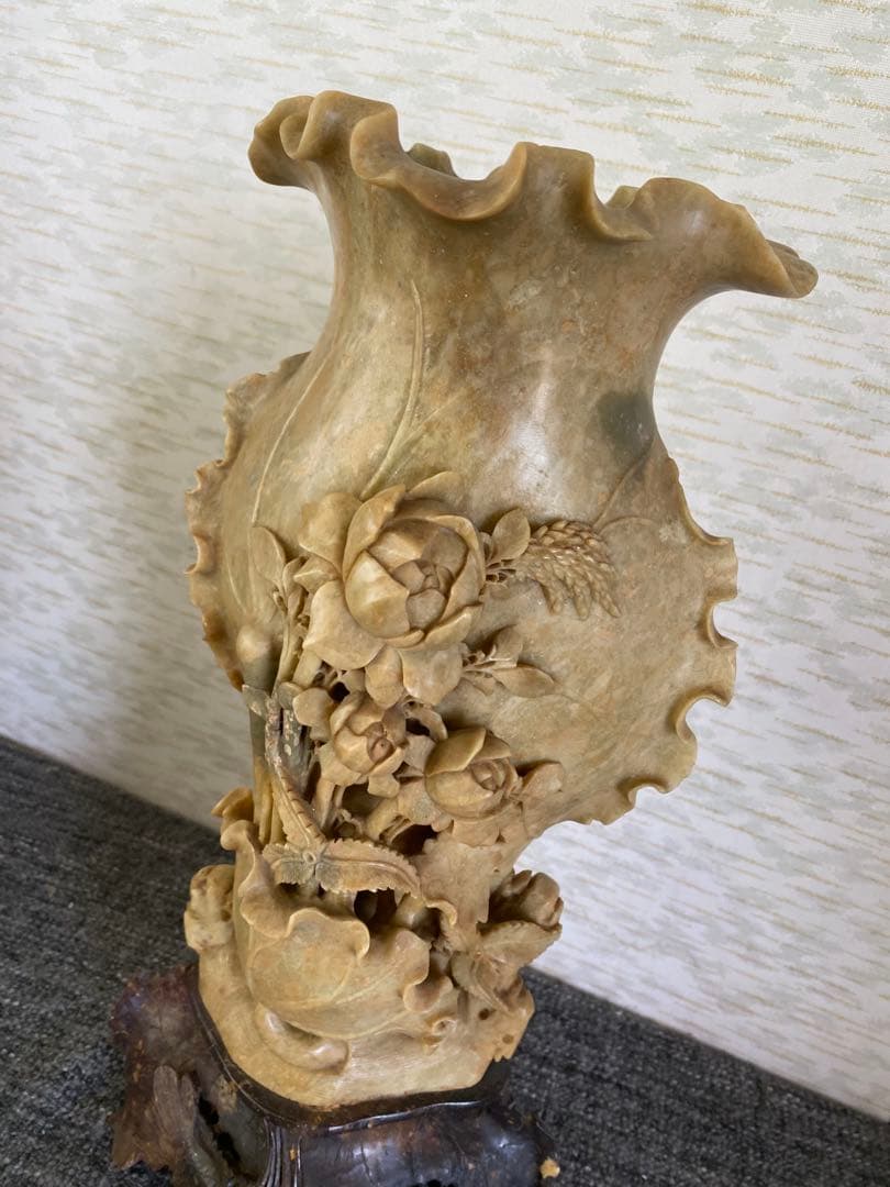 中国石細工　花瓶フラワーベース　花彫刻　アンティーク　美術品