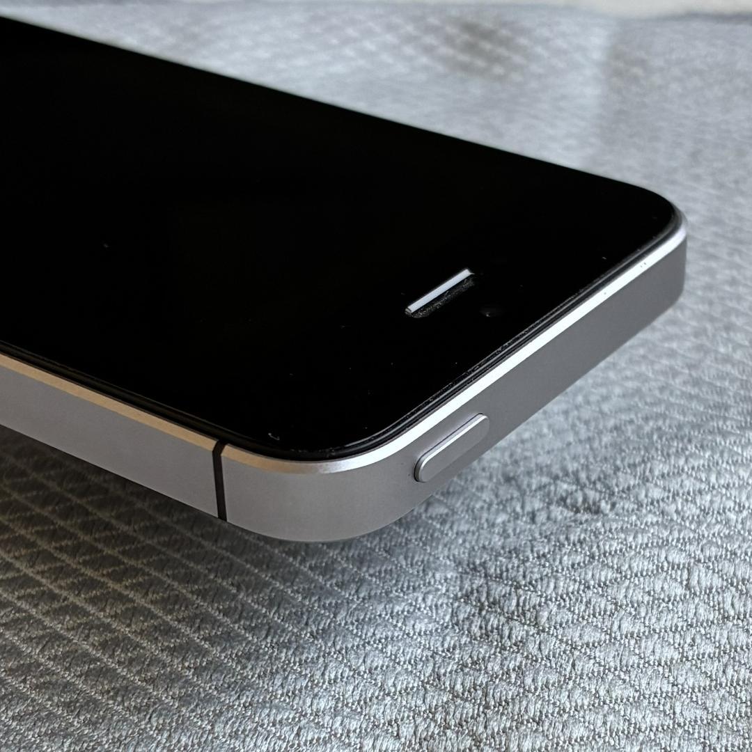 iPhone SE 第１世代 64GB スペースグレー