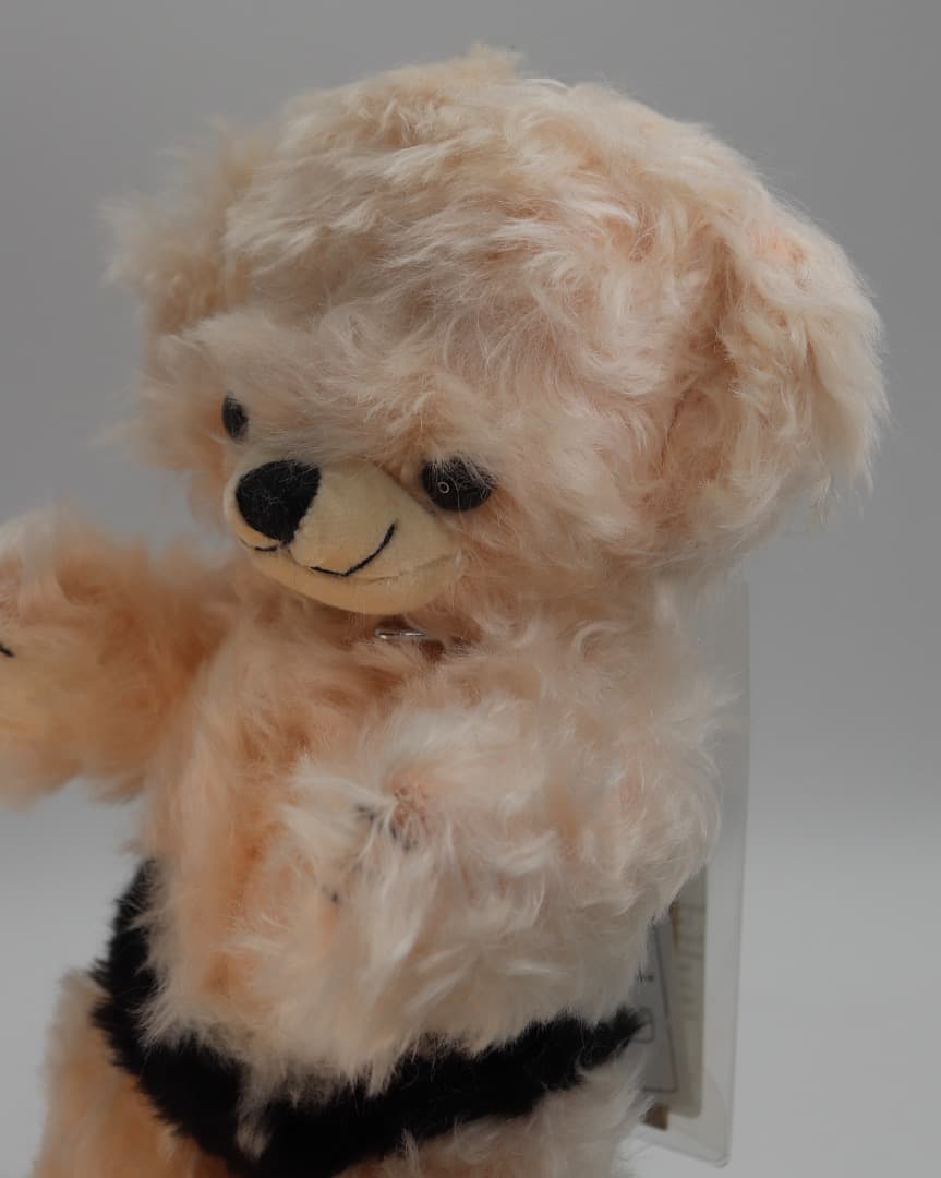 チーキー・カウ2009年度干支 牛耳の被り物 日本限定 MERRYTHOUGHT