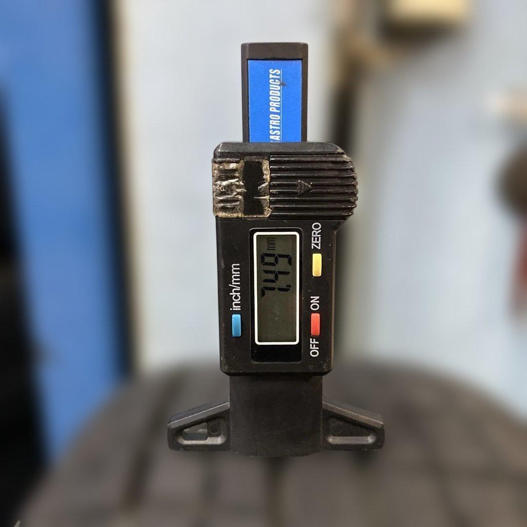 バリ溝‼️トーヨースタッドレスセット185/60R15 旧型シエンタ　送料無料