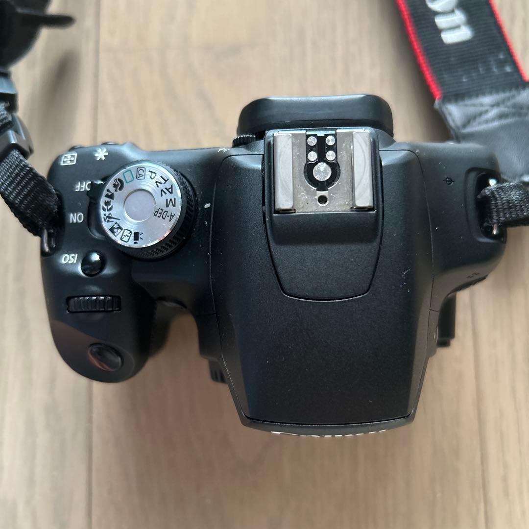 Canon（キヤノン）　EOS kiss x3 充電器付き