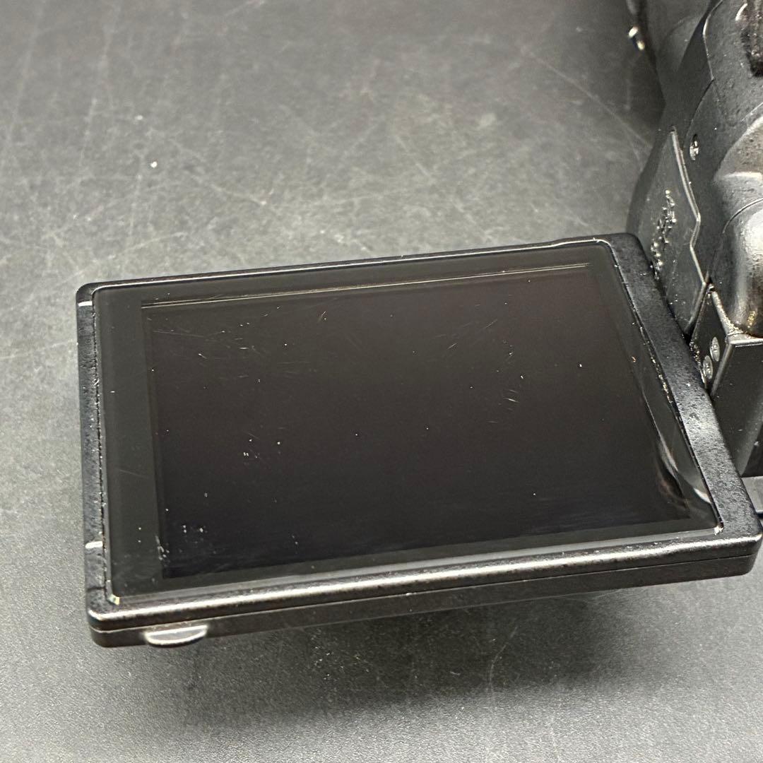 【動作OK】Nikon D5100 本体とレンズ　ショット数2449枚