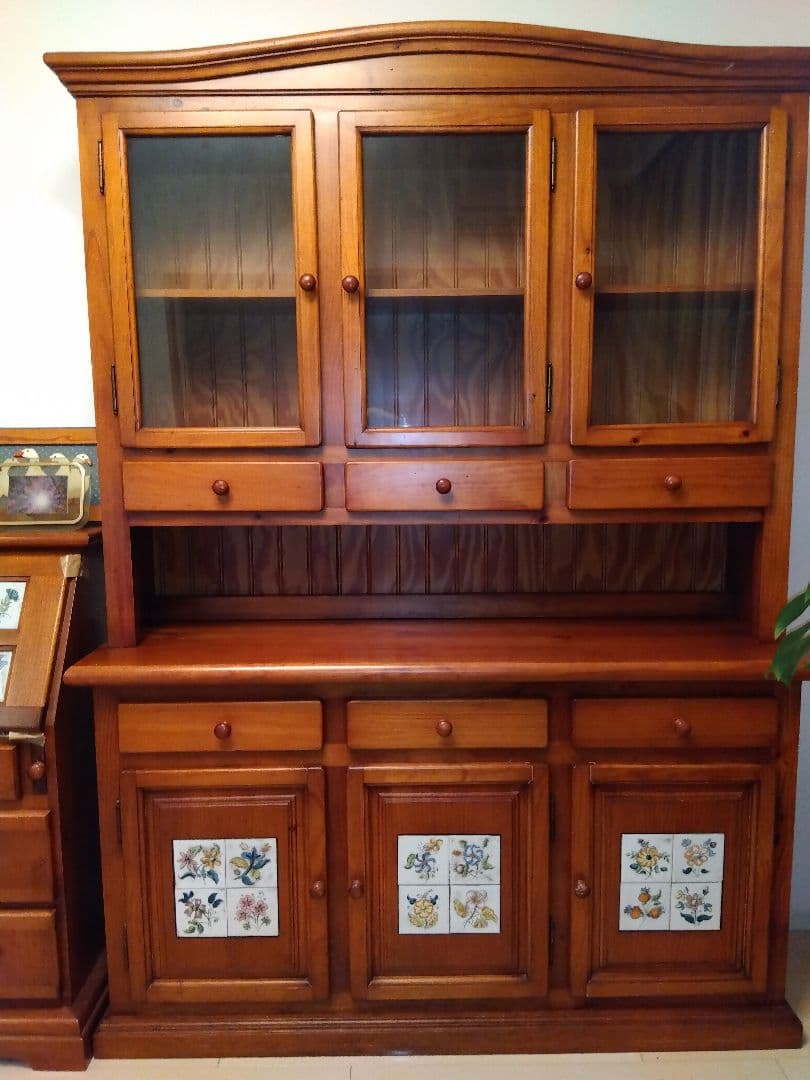 スペインバレンシア家具木製ガラス扉付きキャビネット+ライティングデスクをセット