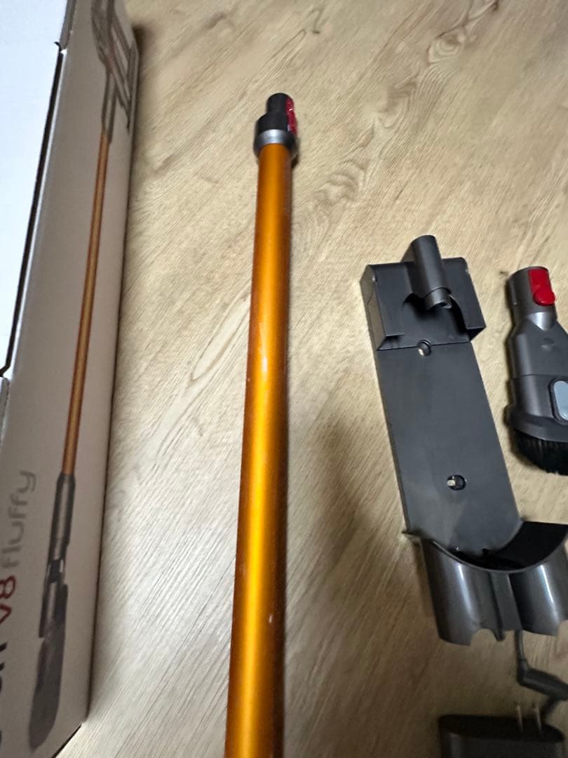 dyson❣v8❣fluffy‼ダイソンV8❣コードレス掃除機‼メルカリ便発送❣