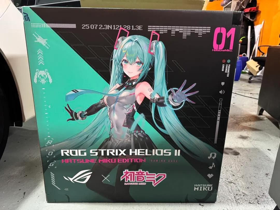 超人気限定品　香港ROG Strix Helios II 初音ミクエディション