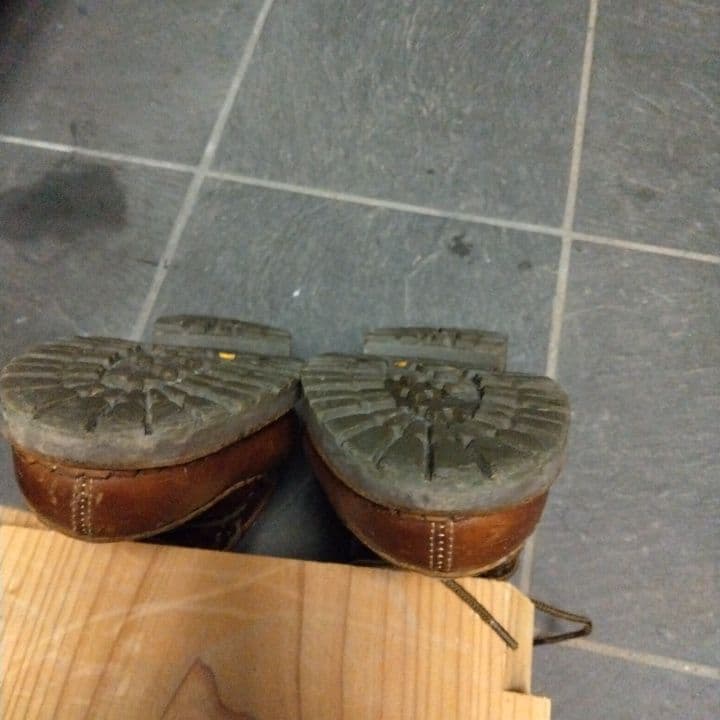 ダナーのチロリアン 8