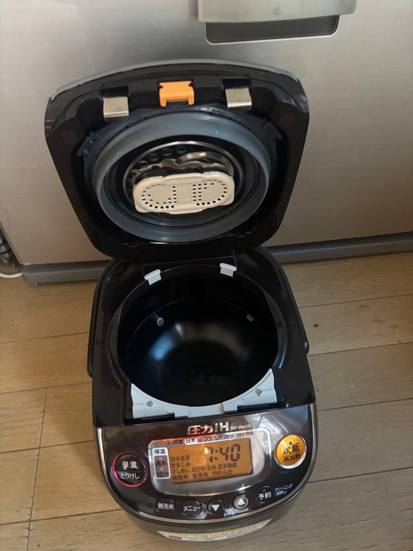 象印 NP-RM05 炊飯器 極め炊き 圧力IH 2024年製