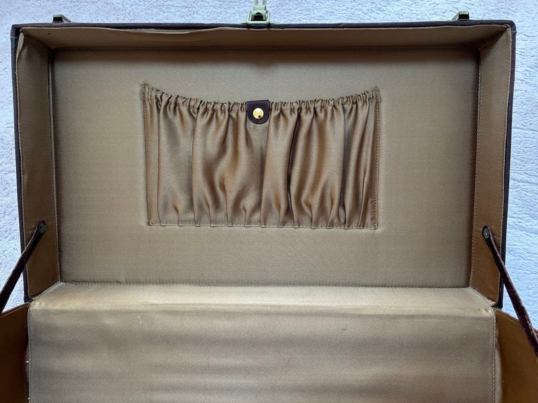 JAL ミッキー革製トランク