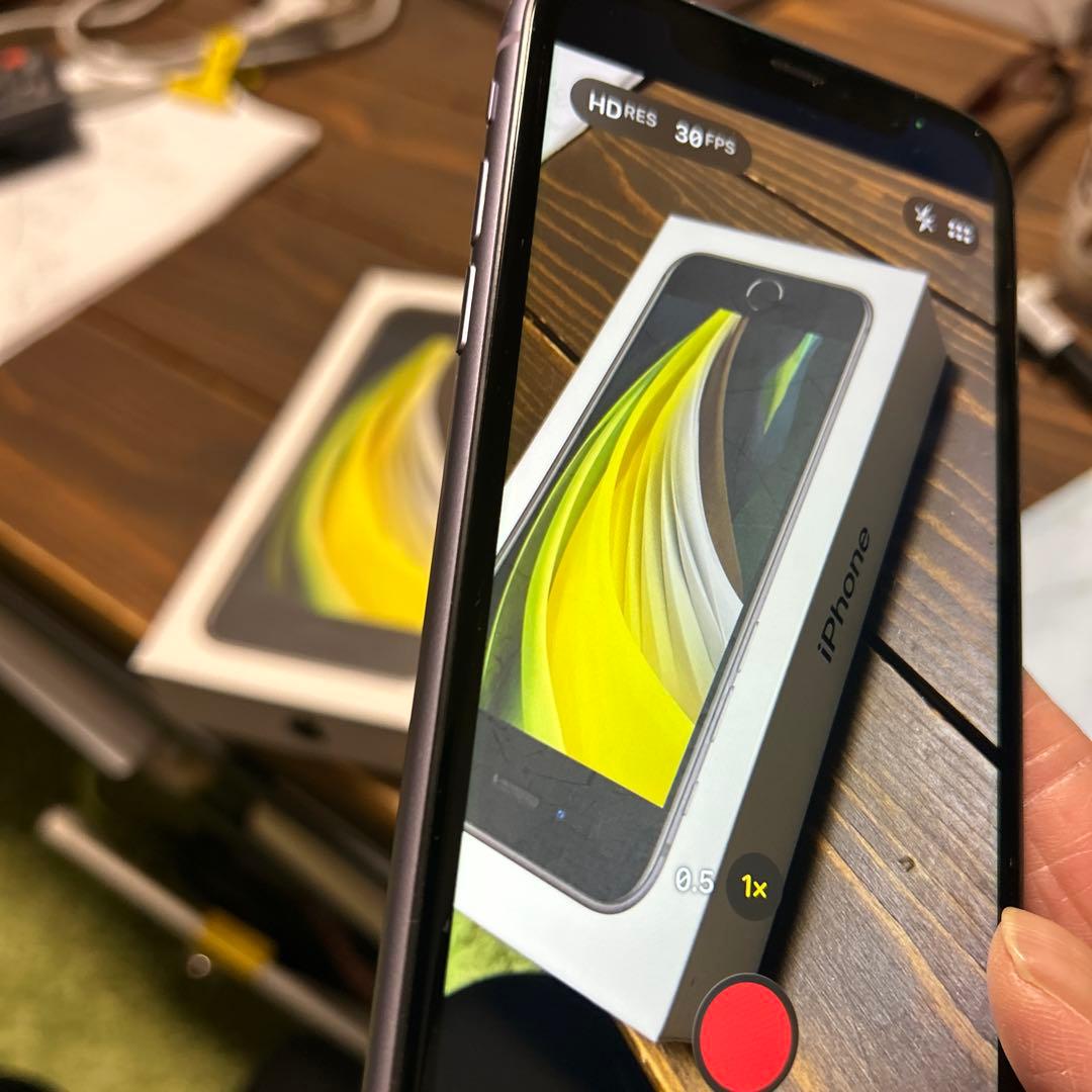 iPhone11 パープル　64GB