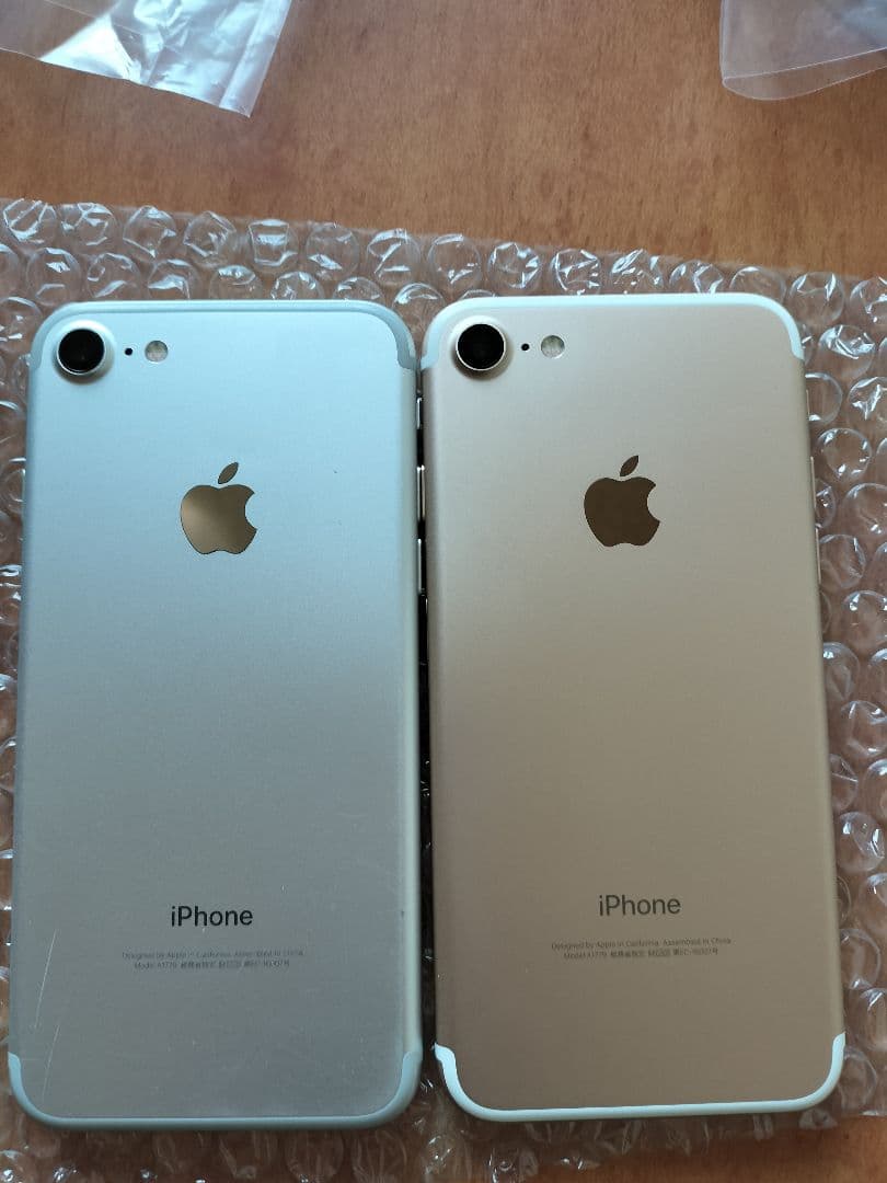 2台セットiPhone 7 32GB バッテリー91&88% simフリー