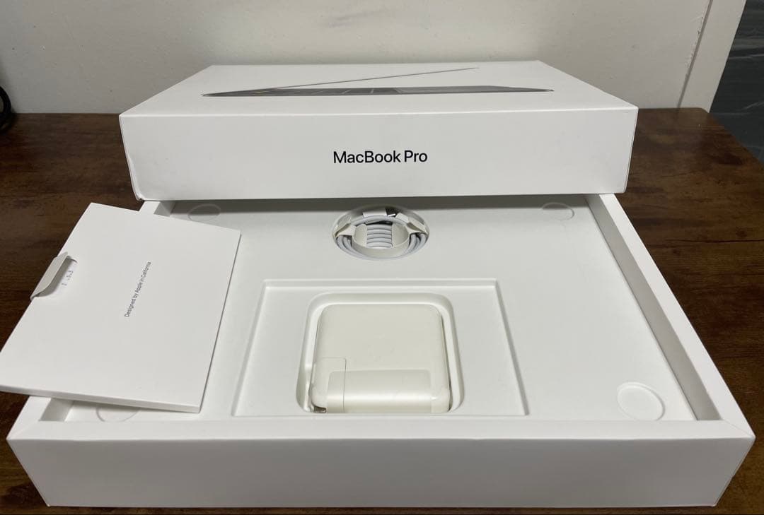 美品 MacBook Pro 2020モデル TouchBar付き