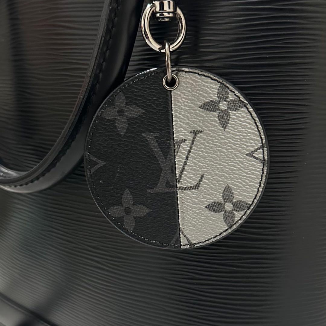 美品✨️ ルイヴィトン キーホルダー ポルトクレ モノグラム スプリット