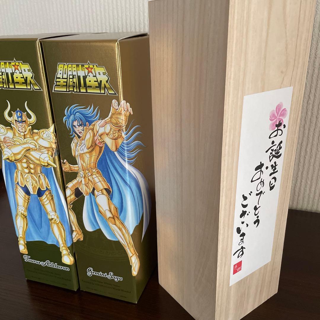 聖闘士星矢ウイスキー　4本　木箱