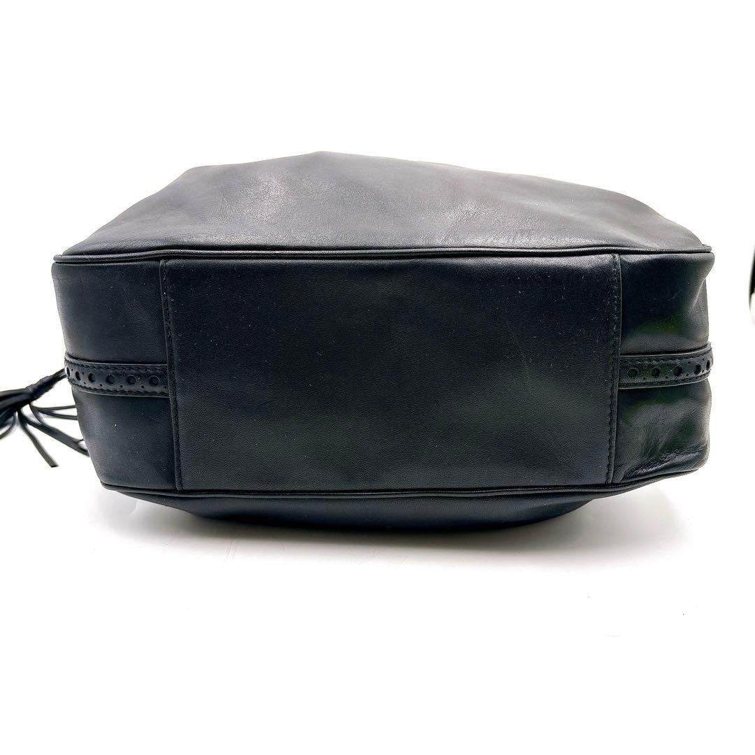 極美品✨LAUREN RALPH LAUREN 巾着バッグ タッセル ブラック