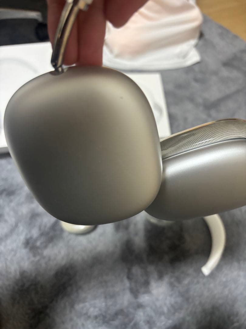 AirPods Max シルバー 本体　箱付き　カバー付き