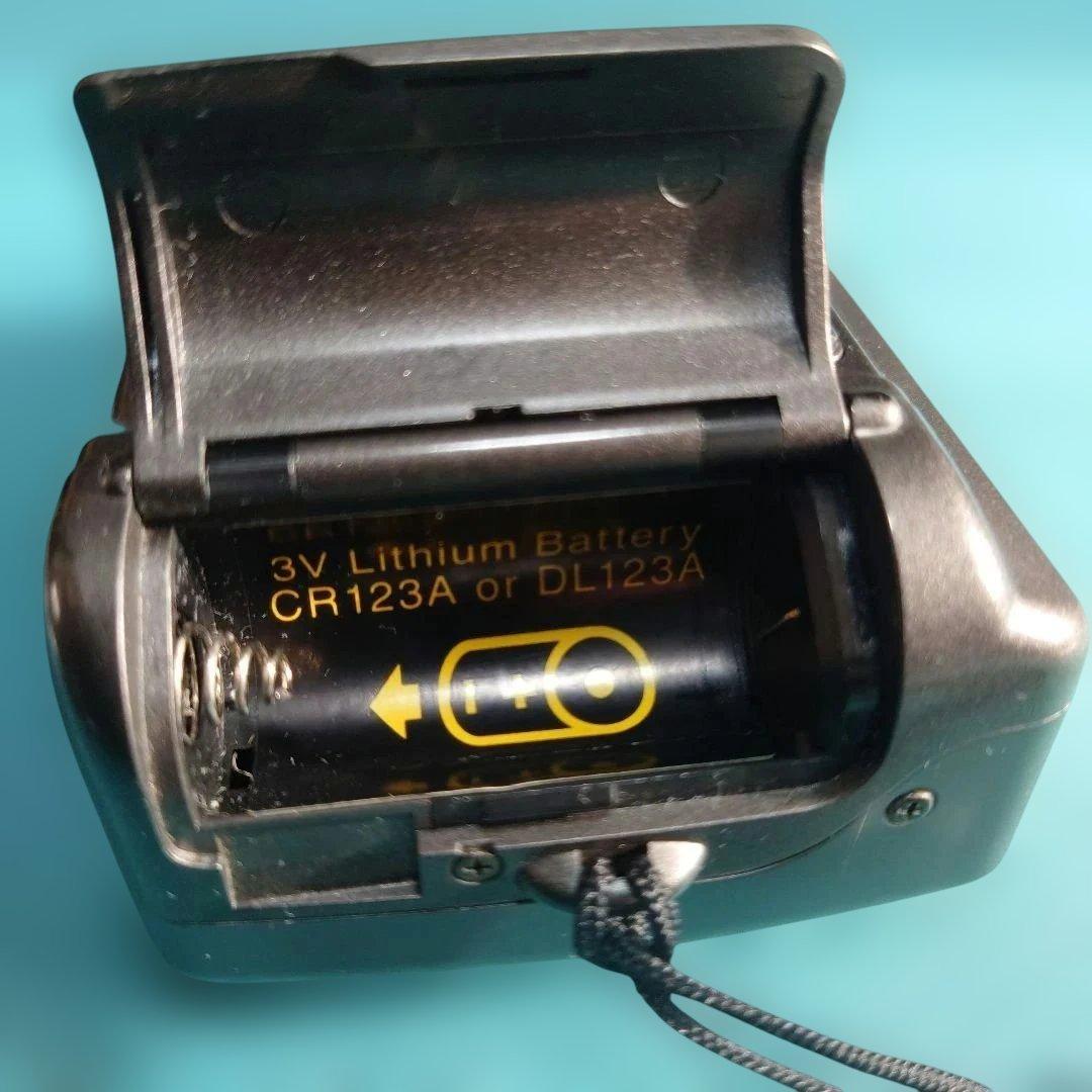 「中古」KYOCERA Tzoom Carl Zeiss フィルムカメラ＋付属品