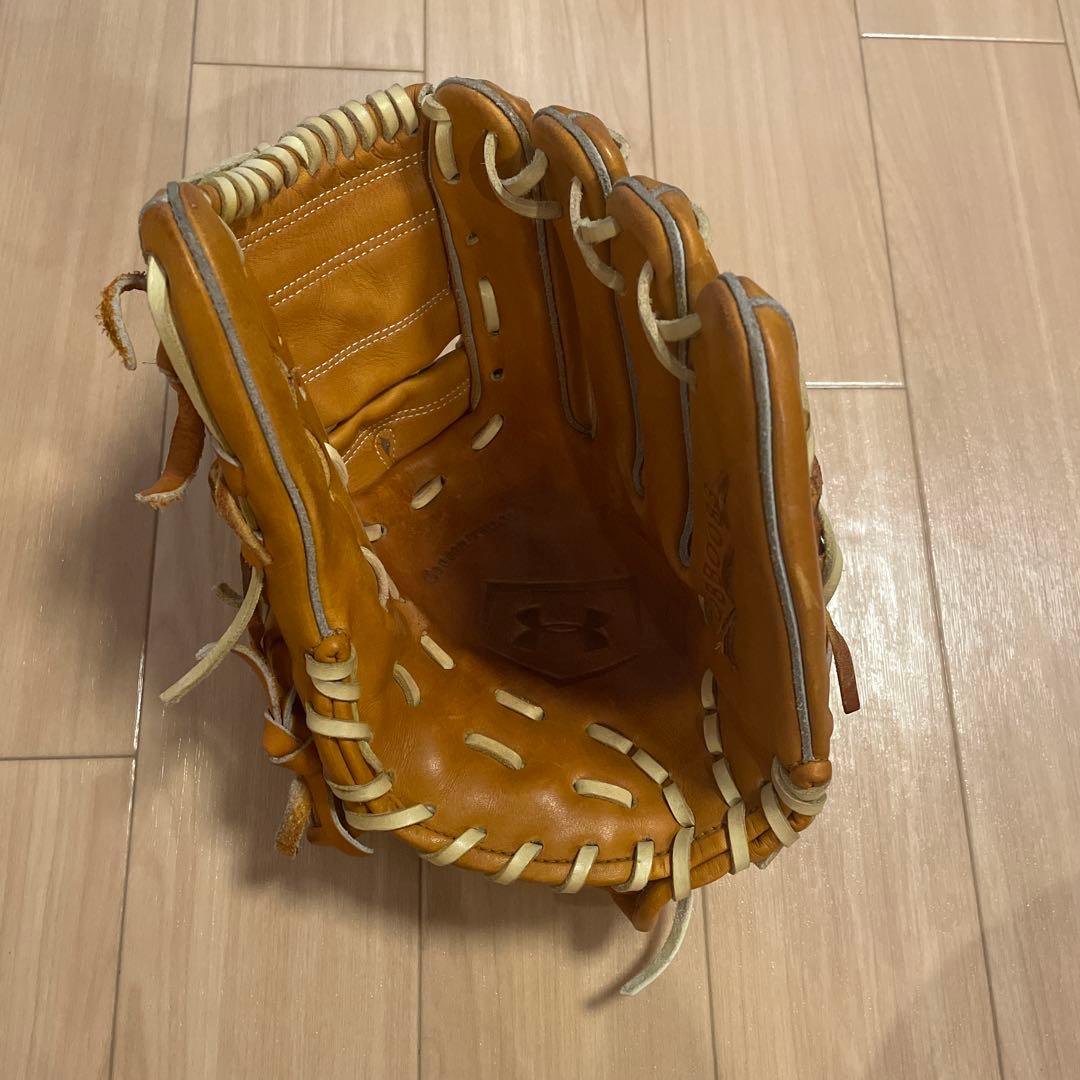 アンダーアーマー硬式投手用