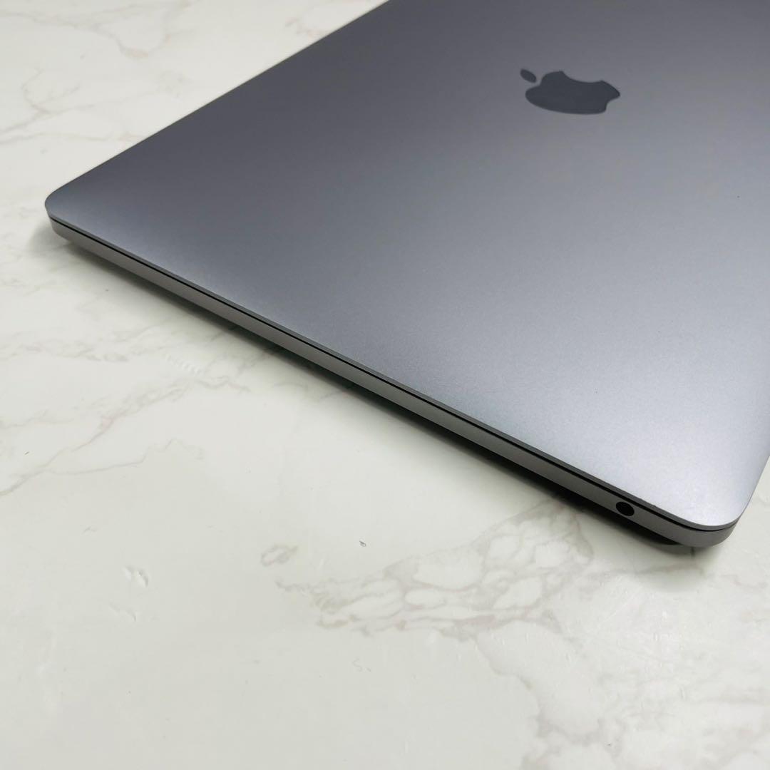MacBookPro 13インチ 2020 M1 8GB 512GB　7975