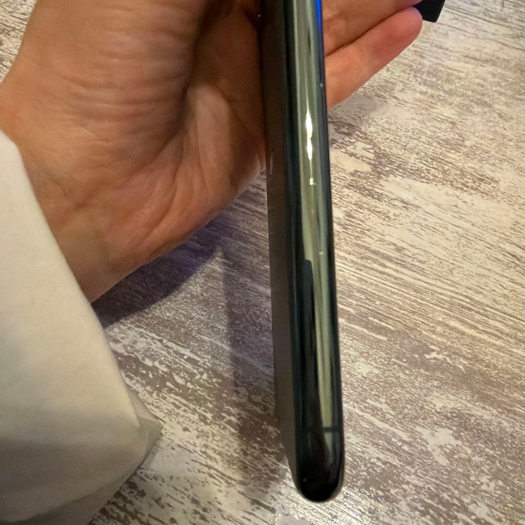 iPhone 11 Pro 512GB ミッドナイトグリーン　美品　利用制限◯