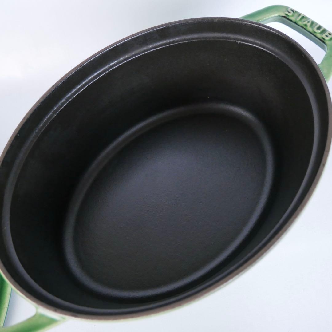 STAUB ✨ストウブ ピコ・ココット オーバル 23 希少カラー　アボカド