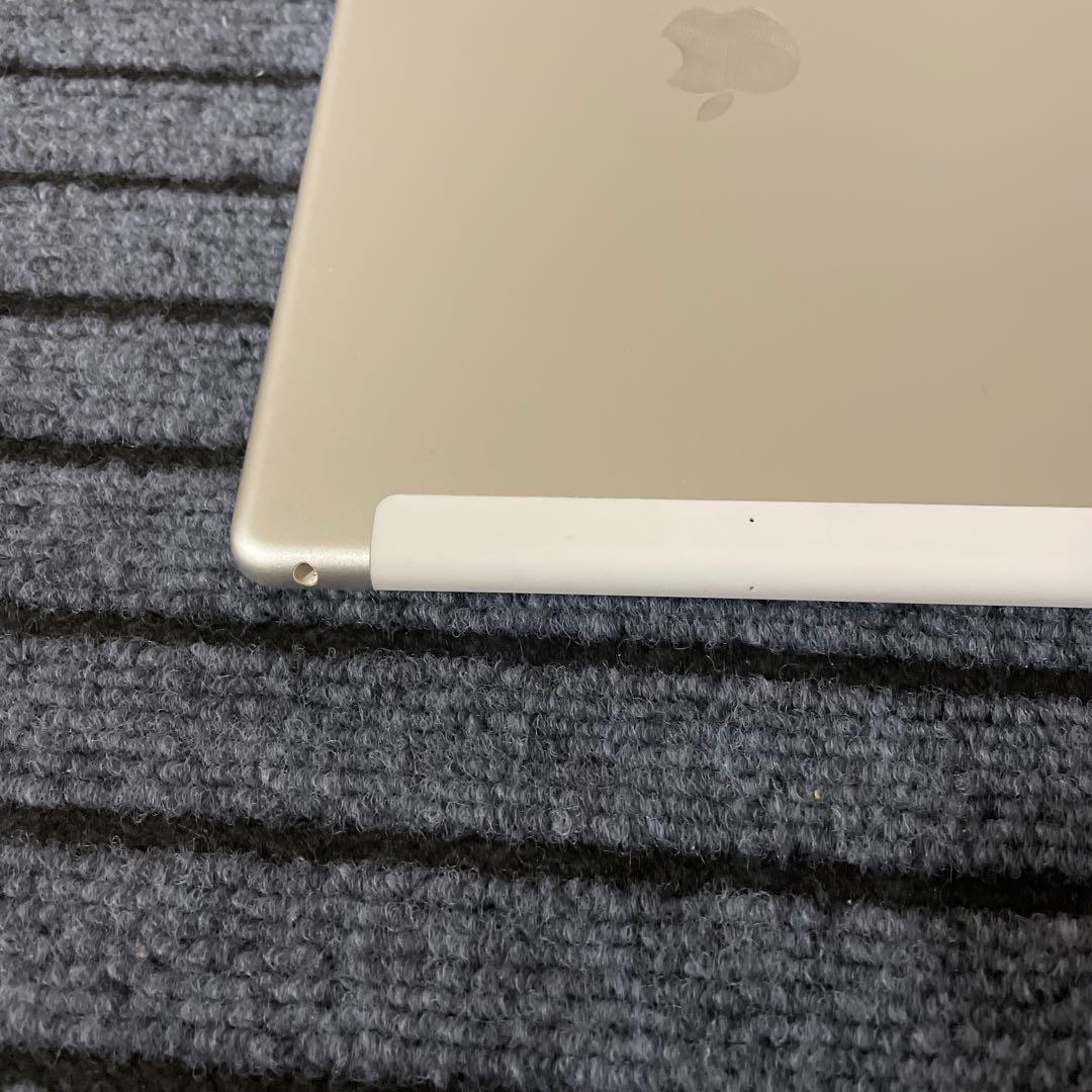 94 iPad 8世代 32GB SIMフリー シルバー