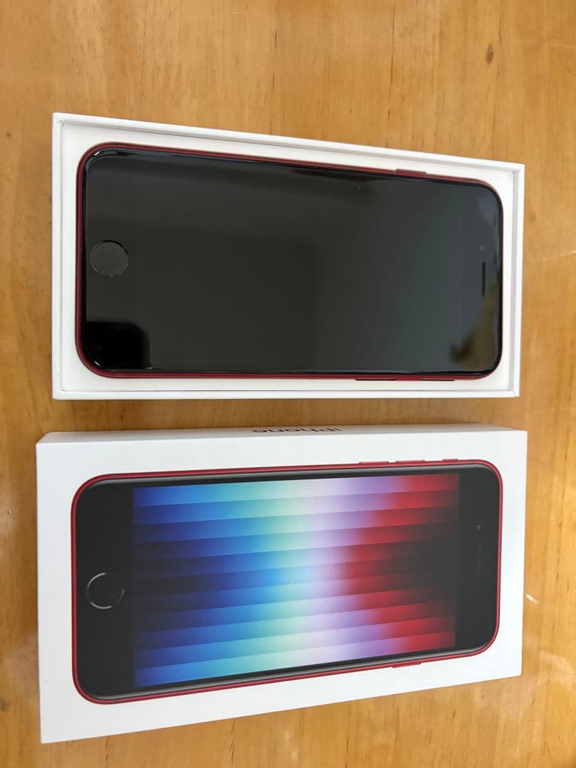 Apple iPhone SE (第3世代) レッド128GB