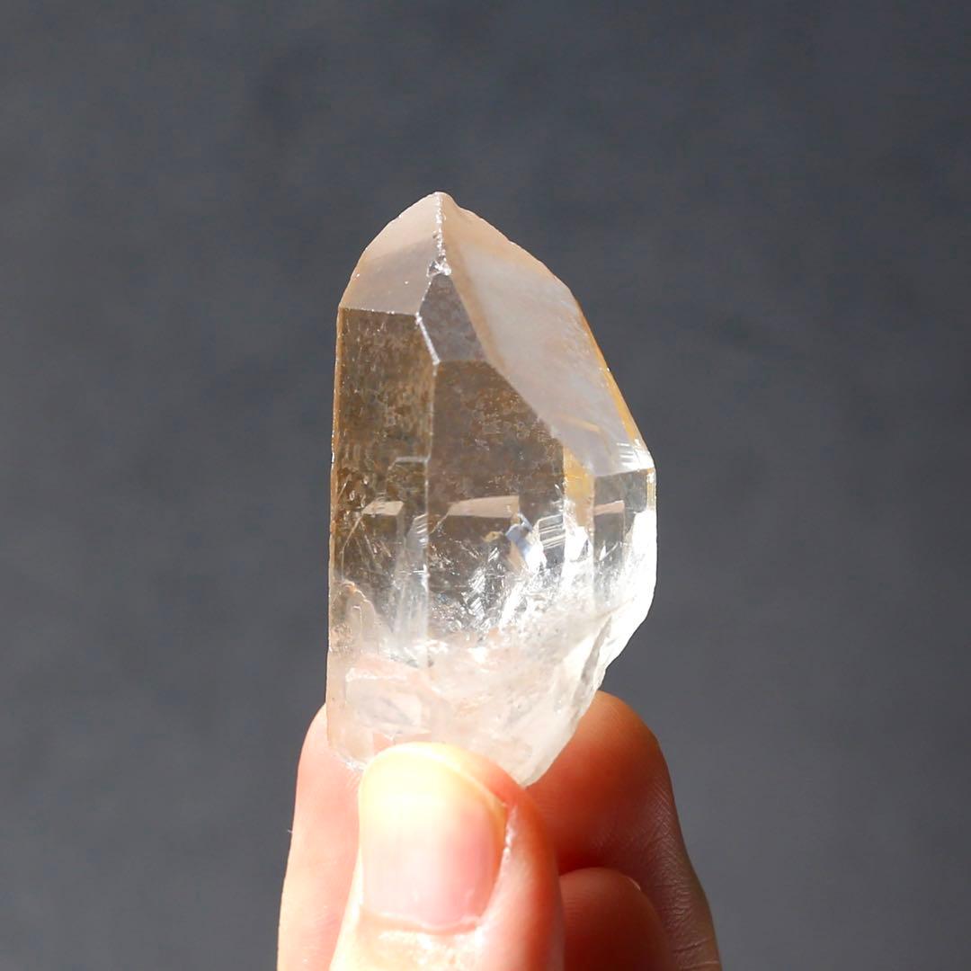 ゴールデンヒーラー クォーツ 原石 水晶 鉱物 希少石 天然石