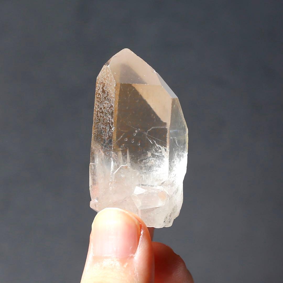 ゴールデンヒーラー クォーツ 原石 水晶 鉱物 希少石 天然石