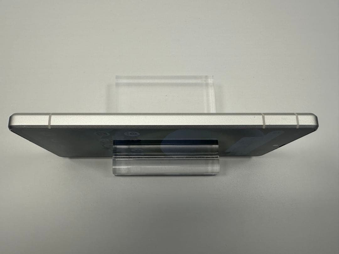 Aquos R8 SH-52D 256GB SIMフリー クリーム