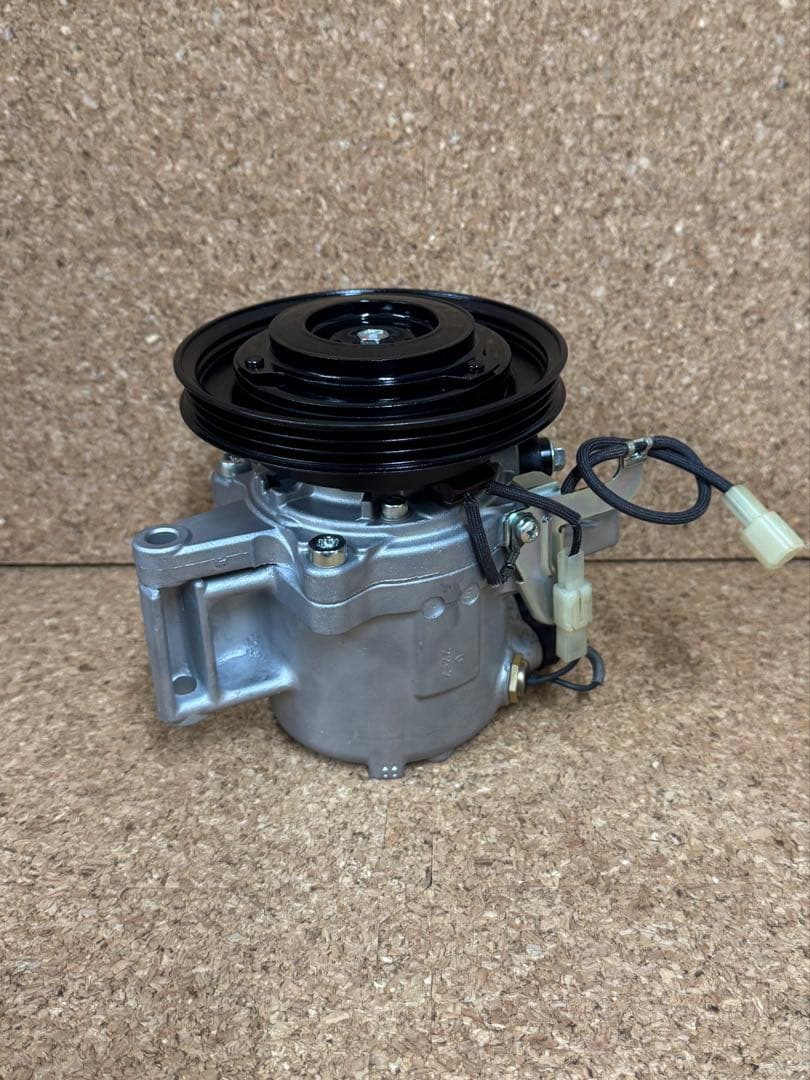 L675Sココア リビルトACコンプレッサー 未使用 長期在庫 L575Sコンテ