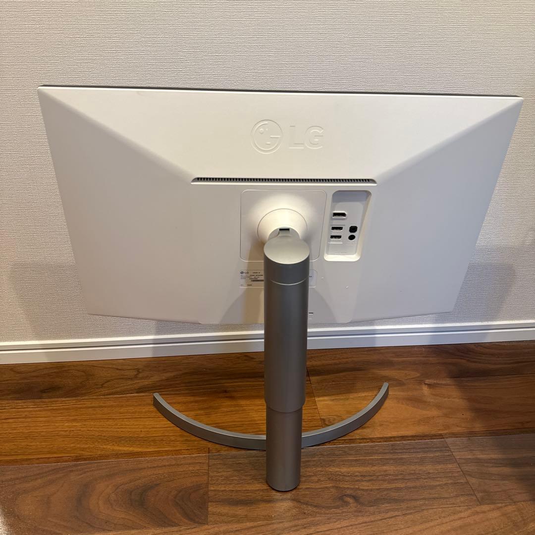 LG 27UL550-W 27インチ 4K HDR対応 IPSモニター