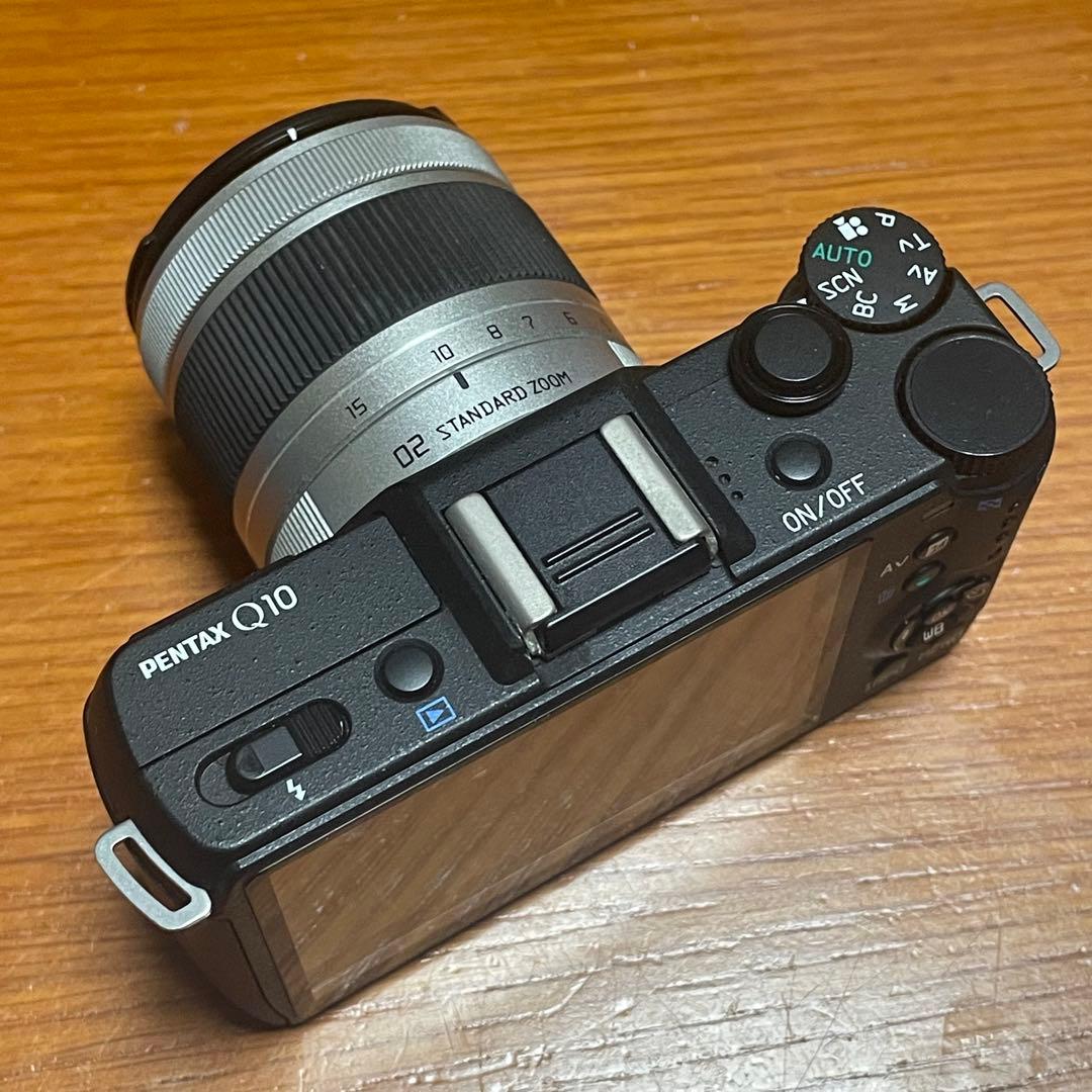 ペンタックス PENTAX Q10 ブラック 02ズームレンズキット おまけ付
