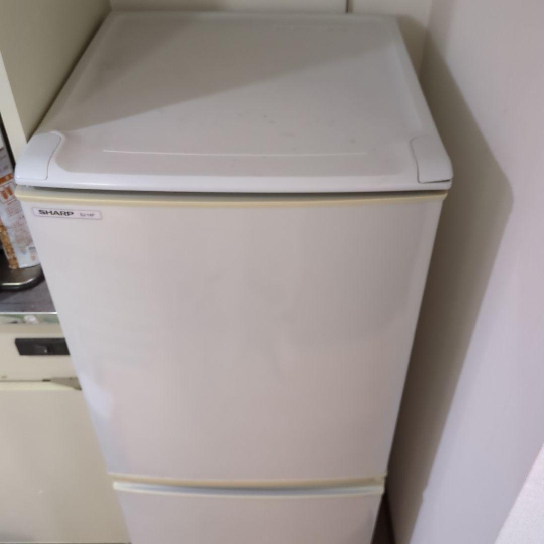 SHARP ホワイト冷蔵庫 冷蔵室付き