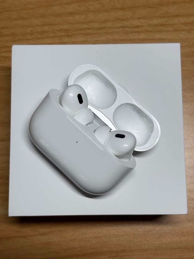 AirPods Pro2本体と充電ケース(USB-C)