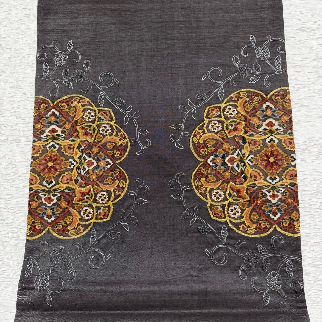 m-91 明綴れ 蘇州・汕頭刺繍　金糸 正絹 袋帯　未使用極美品