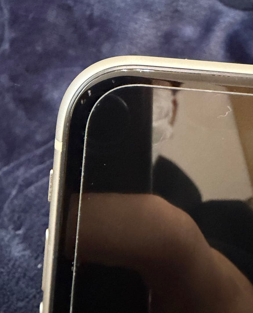 Apple iPhone 11 ホワイト 本体 126gb