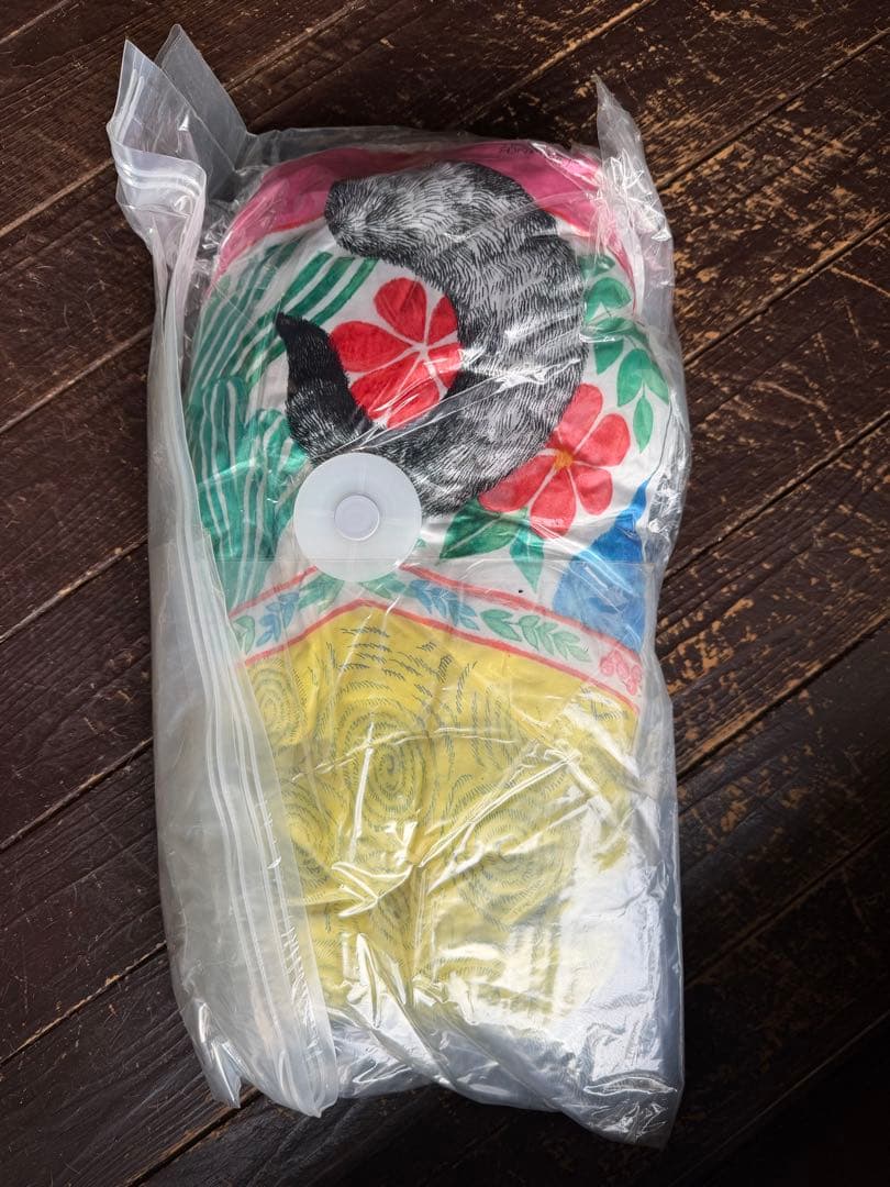 ヒグチユウコ　コネコリョーシカ　クッション