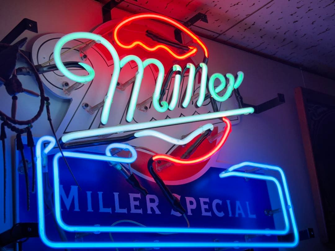 まやはかたらMiller・beer ネオンサイン