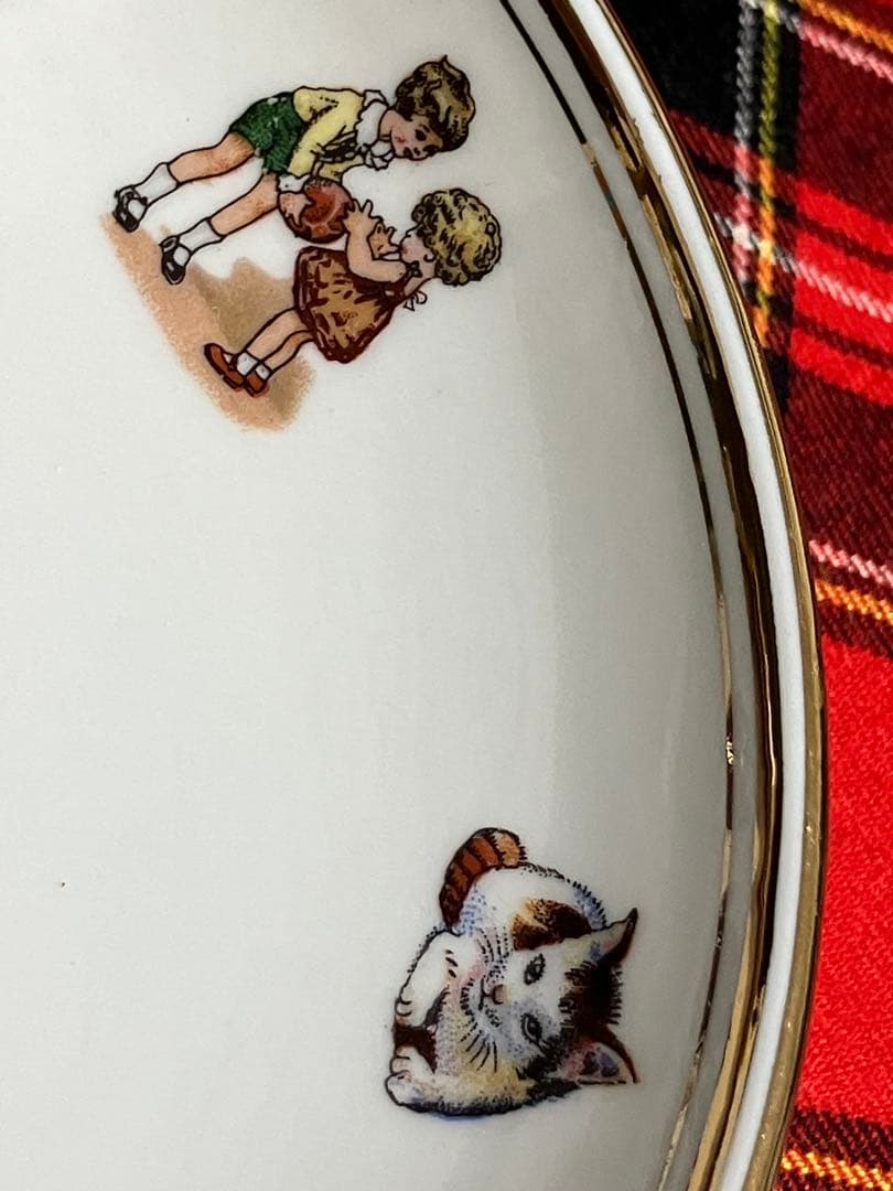 希少　アンティーク　LlMOGES リモージュ France 子供用保温皿