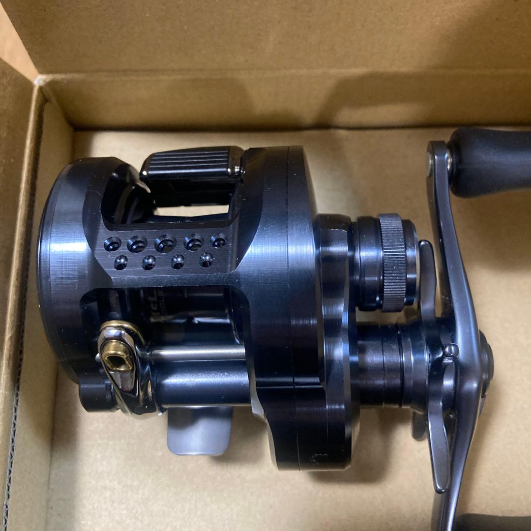 リール SHIMANO CALCUTTA CONQUEST 31HG