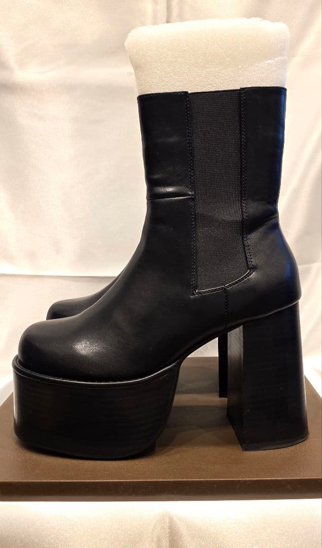 【最終値下げ】EMODA ラウンドサイドゴアブーツ Sサイズ