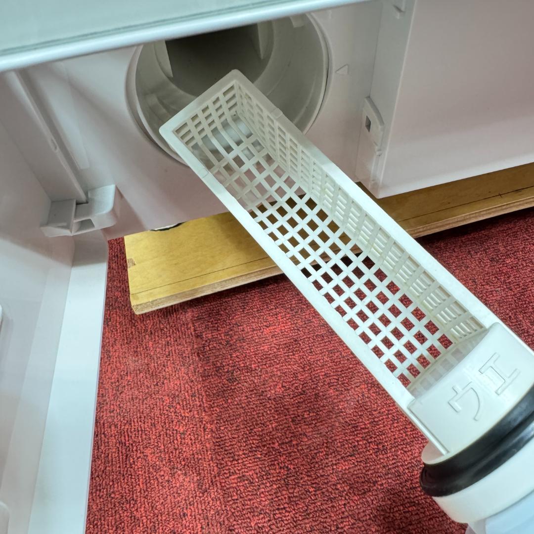 2 都内23区配送無料　美品シャープドラム式洗濯乾燥機2018年製　11/6㎏